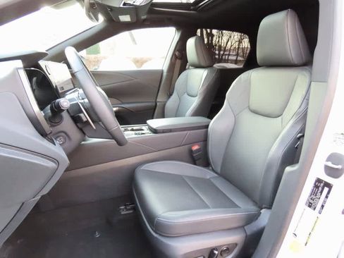 Used 2024 Lexus RX 350 Premium w/ Accessory Package (Z1) image 13