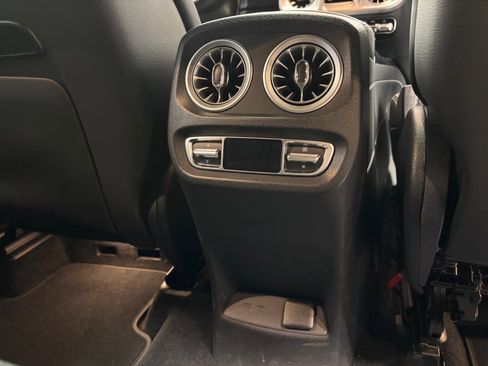 Used 2025 Mercedes-Benz G 550 image 37