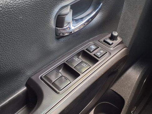 Used 2020 Nissan Titan PRO-4X w/ Pro-4x Convenience Package image 17