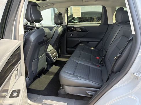 New 2026 Lincoln Nautilus Reserve w/ Jet Appearance Package image 6