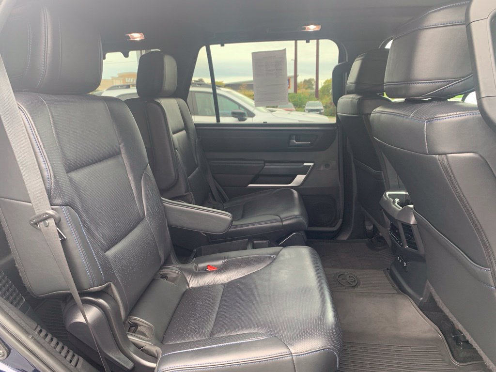 Used 2024 Toyota Sequoia Platinum AWD/4WD image 28