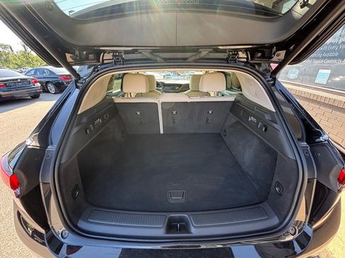 Used 2022 Buick Envision Essence w/ Safety Package image 8