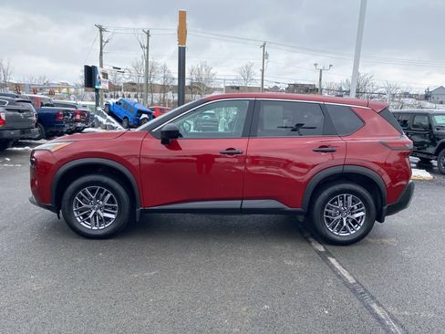 Used 2023 Nissan Rogue S image 6