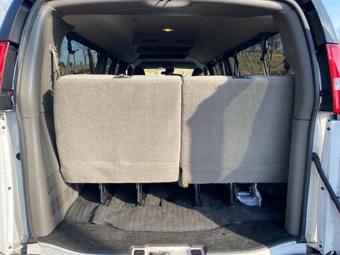 Used 2020 GMC Savana 3500 LT w/ LT Preferred Equipment Group image 21