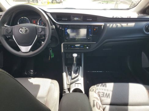 Used 2017 Toyota Corolla LE FWD image 12
