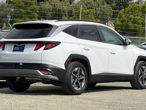 Certified 2025 Hyundai Tucson SEL FWD image 5