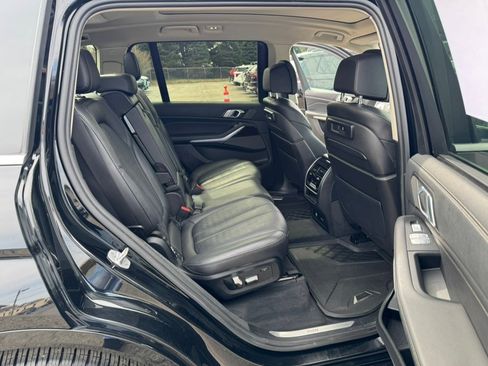 Used 2020 BMW X7 xDrive40i w/ Executive Package image 23