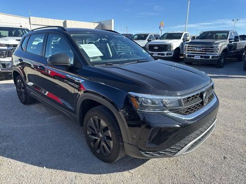 Used 2024 Volkswagen Taos S image 5