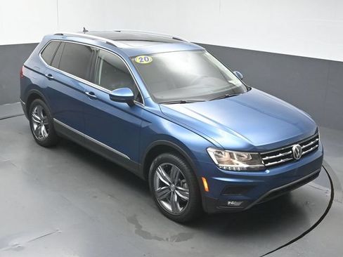 Used 2020 Volkswagen Tiguan SEL FWD image 44