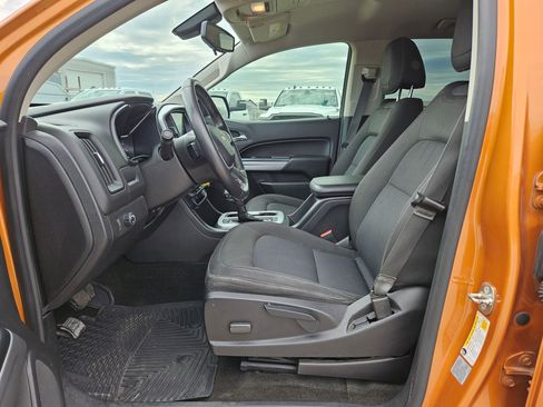 Used 2017 Chevrolet Colorado LT image 9