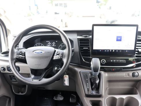 Used 2023 Ford Transit 350 XLT RWD image 22