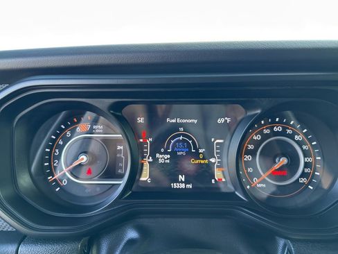 Used 2024 Jeep Wrangler Rubicon w/ Convenience Group image 20