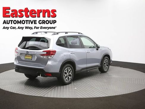Used 2023 Subaru Forester Premium AWD/4WD image 44