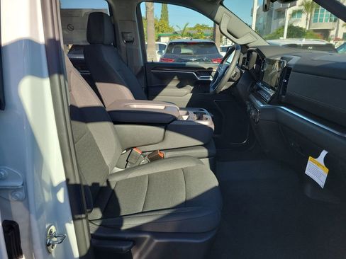 New 2026 Chevrolet Silverado 1500 LT image 17