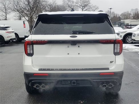Used 2025 Ford Explorer ST image 6