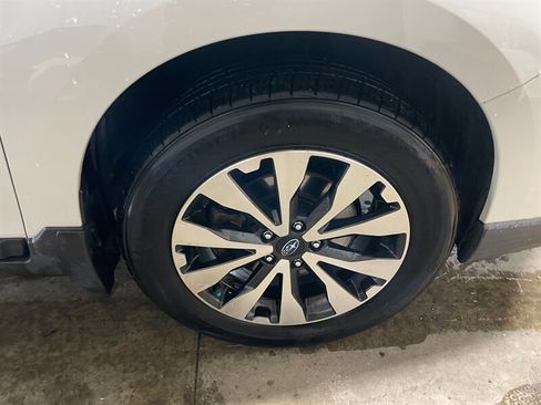 Used 2015 Subaru Outback 2.5i Limited image 23