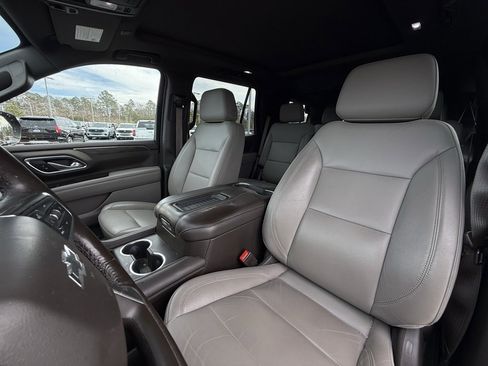 Used 2021 Chevrolet Tahoe Z71 w/ Z71 Signature Package image 22