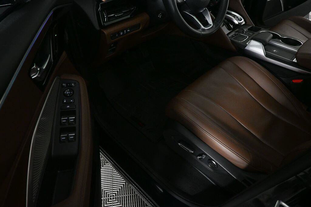 Used 2023 Acura MDX w/ Technology Package FWD image 9