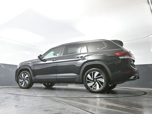 Used 2025 Volkswagen Atlas SE AWD/4WD image 53