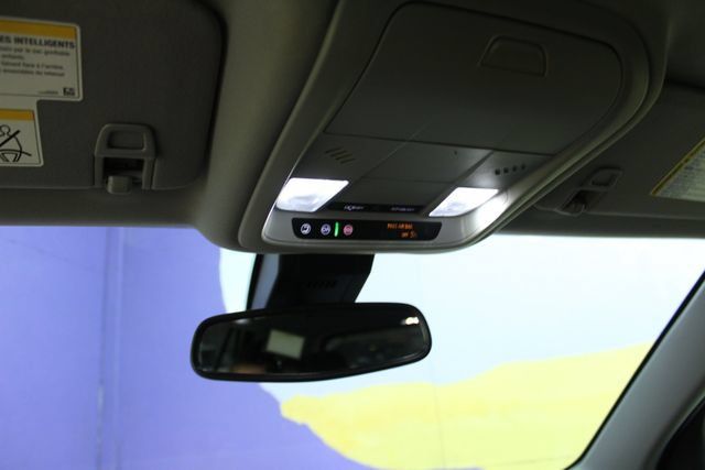Used 2024 GMC Terrain SLE w/ LPO, Floor Liner Package FWD image 21