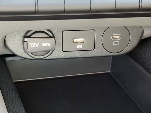 New 2026 Hyundai Elantra SE image 29