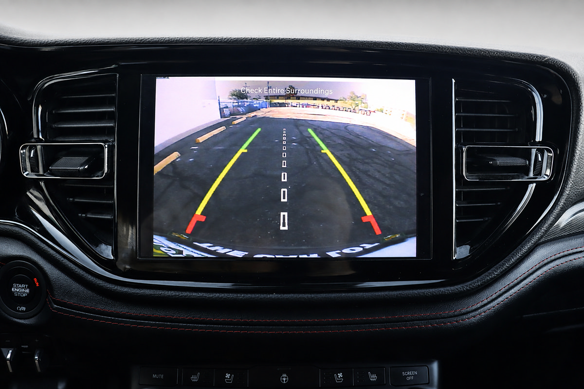Used 2023 Dodge Durango GT RWD image 39