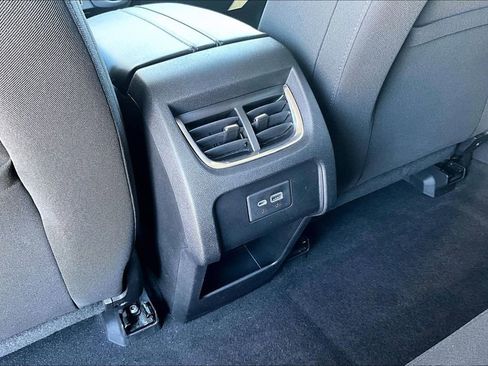 Used 2020 Chevrolet Blazer LT image 31