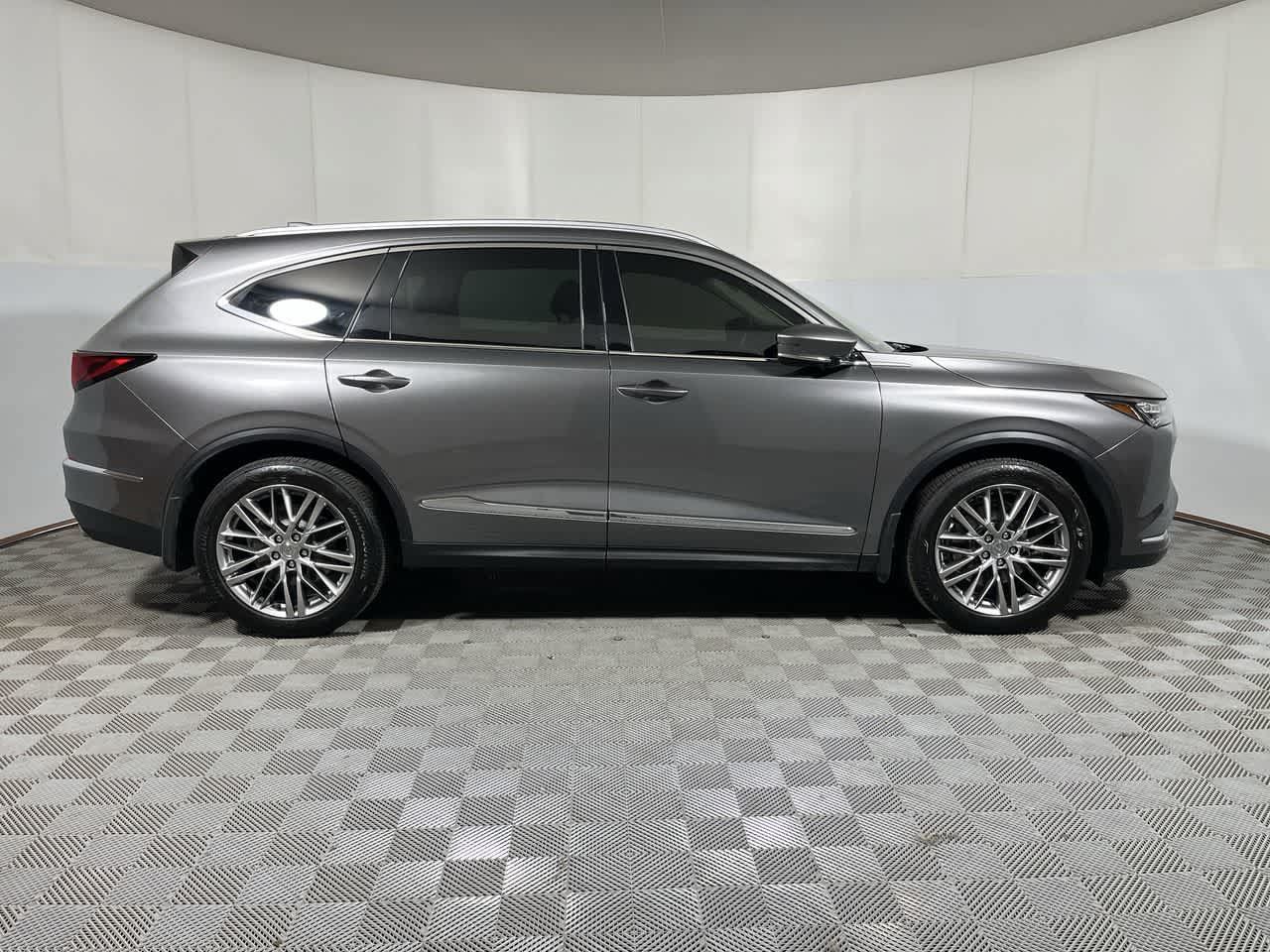 Used 2024 Acura MDX w/ Advance Package AWD/4WD image 9