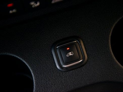 Used 2025 Mercedes-Benz Sprinter 2500 image 36