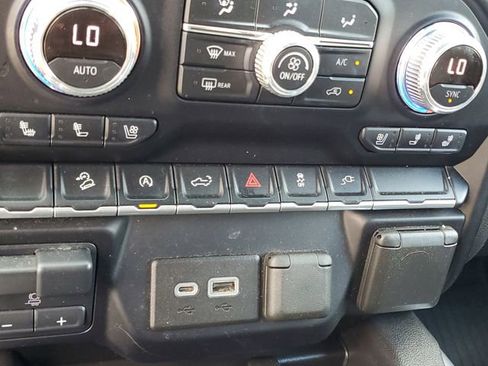 Used 2021 GMC Sierra 1500 AT4 w/ AT4 Preferred Package AWD/4WD image 24