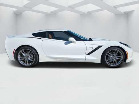 Used 2019 Chevrolet Corvette Stingray Coupe w/ 3LT Preferred Equipment Group RWD image 2