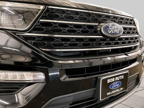 Used 2020 Ford Explorer XLT w/ Equipment Group 202A AWD/4WD image 30