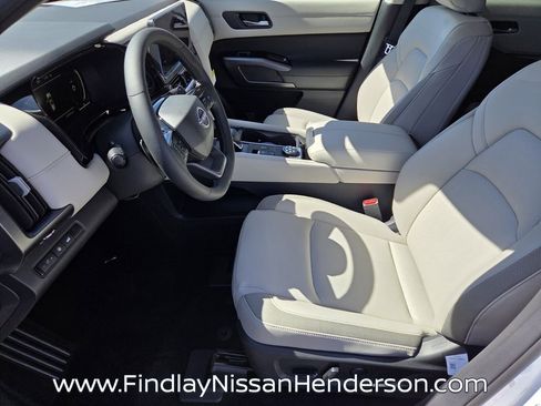 New 2026 Nissan Pathfinder SL AWD/4WD image 7