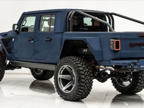 Used 2025 Jeep Gladiator Sport image 14