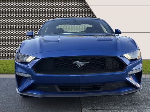 Used 2018 Ford Mustang Coupe image 6