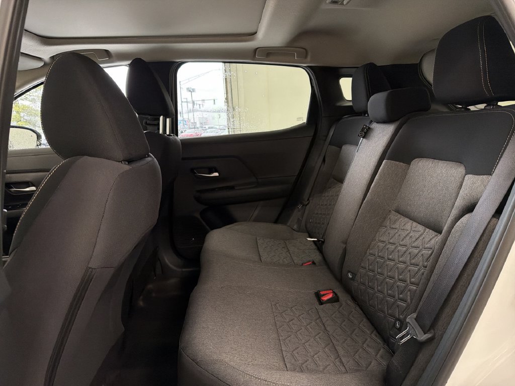 Certified 2026 Nissan Kicks SV w/ SV Premium Package AWD/4WD image 19