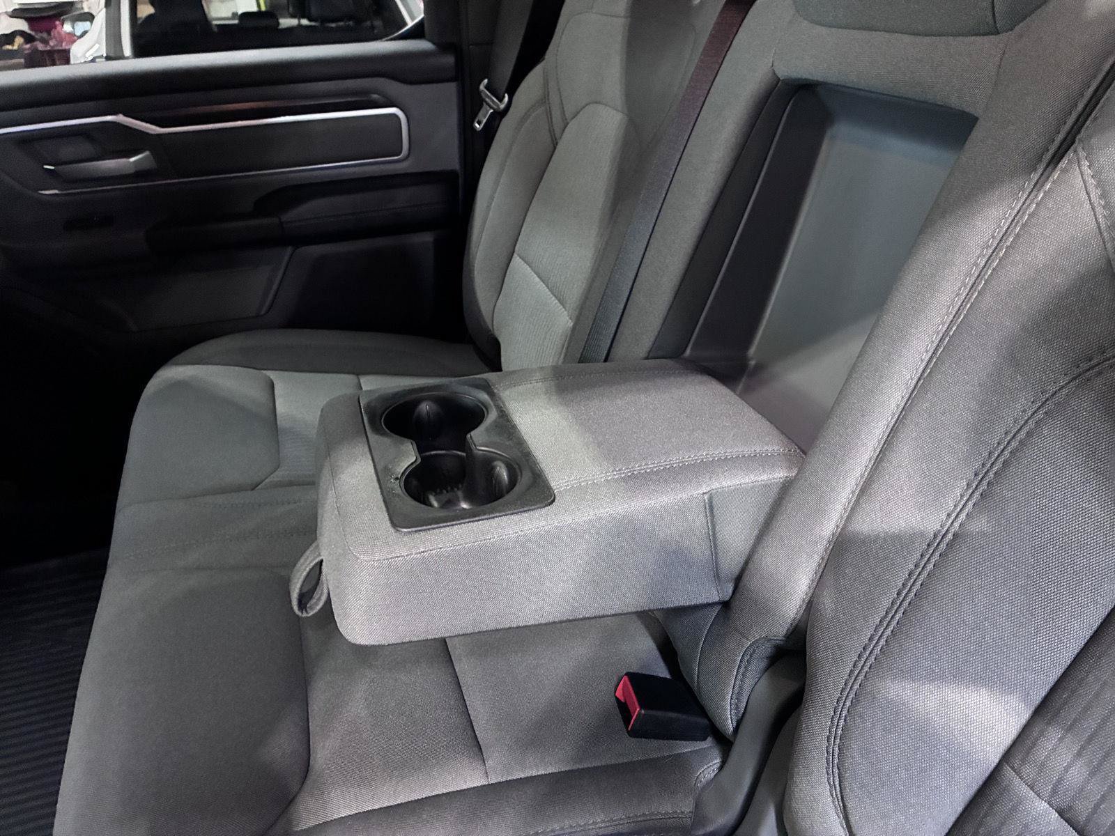 Used 2022 RAM 1500 Big Horn AWD/4WD image 29