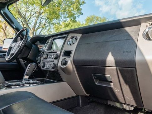 Used 2017 Ford Expedition Limited w/ Equipment Group 301A image 48