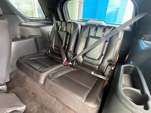 Used 2018 Ford Explorer Limited FWD image 17