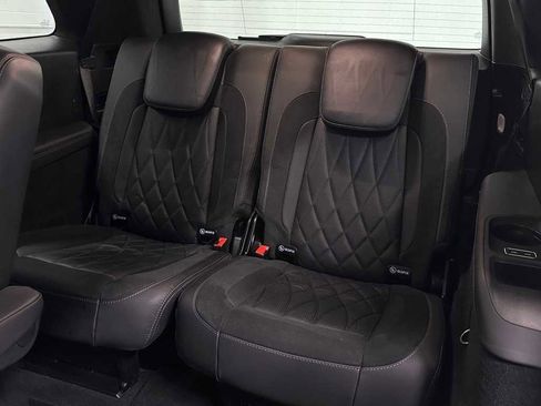Used 2024 Mercedes-Benz GLS 63 AMG 4MATIC image 16