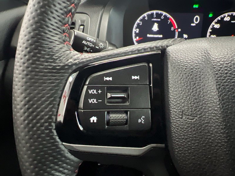 Used 2025 Honda Ridgeline Black Edition image 21