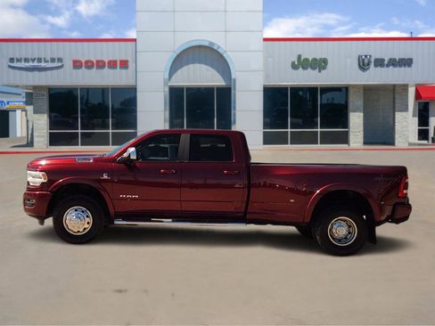 Used 2021 RAM 3500 Laramie image 3