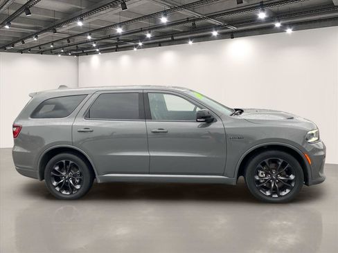 Used 2022 Dodge Durango R/T w/ Blacktop Package AWD/4WD image 8