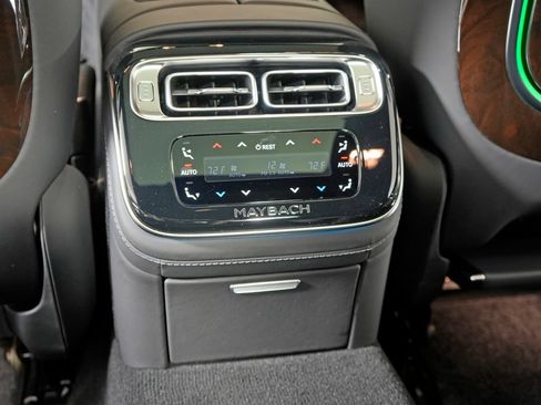 Used 2025 Mercedes-Benz Maybach S 680 4MATIC image 40