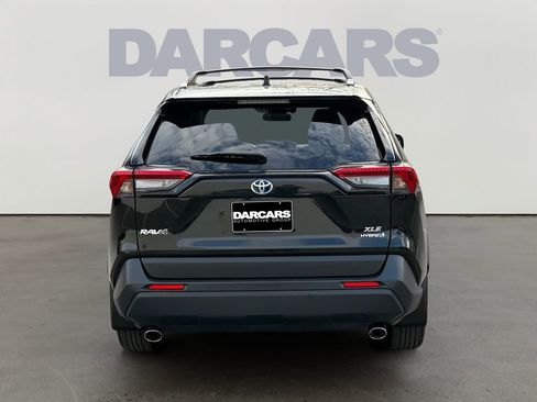 Used 2023 Toyota RAV4 XLE Premium image 6