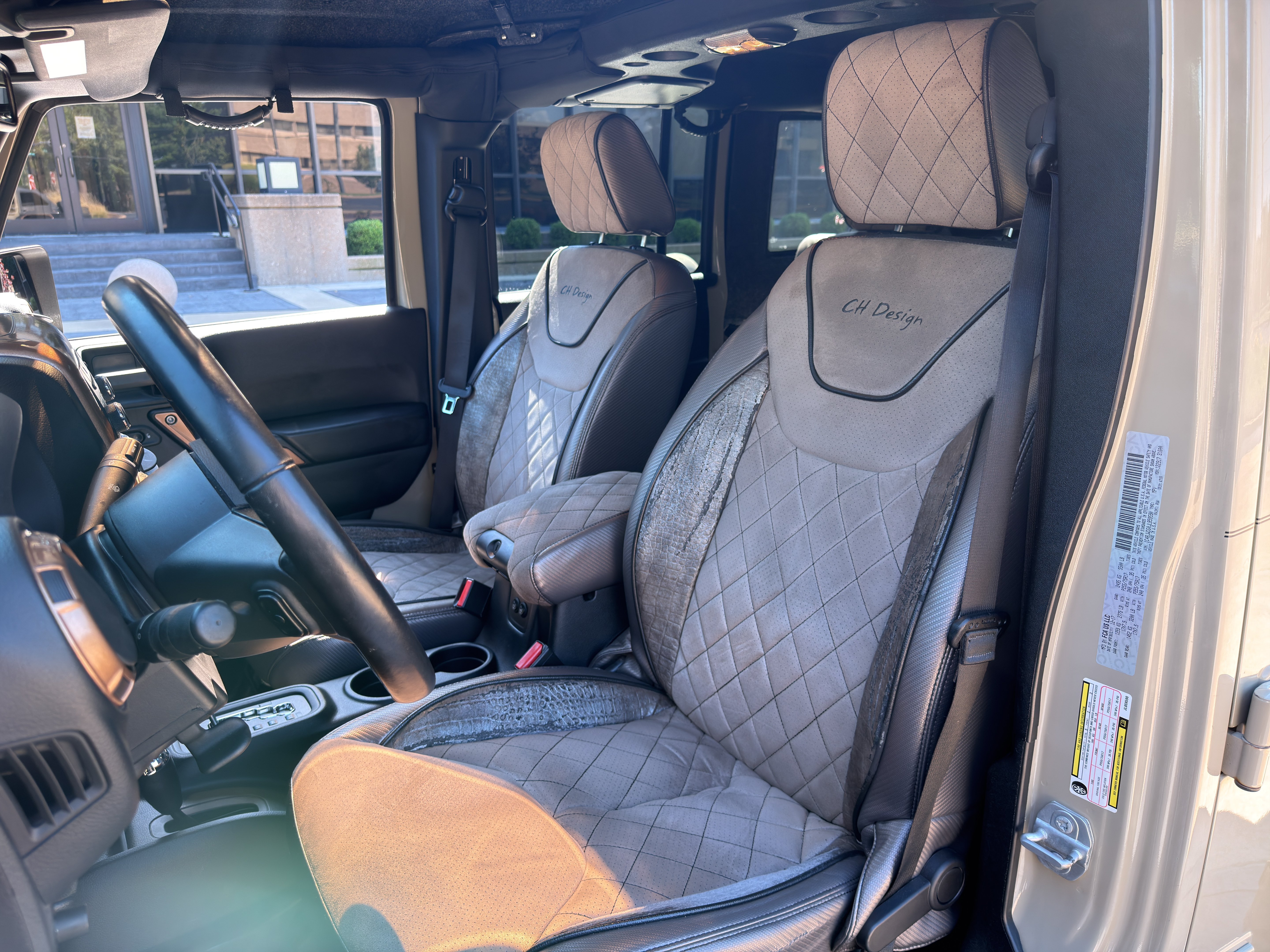 Used 2018 Jeep Wrangler Unlimited Sport S AWD/4WD image 14