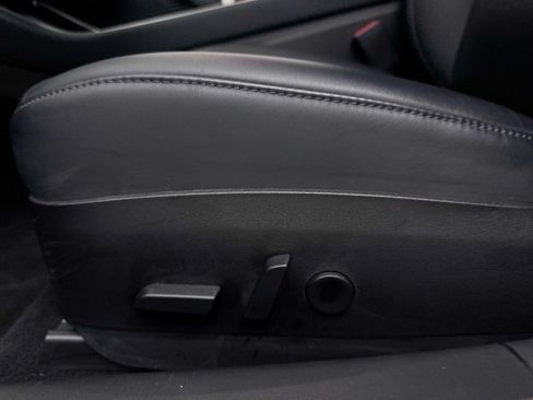 Used 2018 Tesla Model 3 Long Range RWD image 30