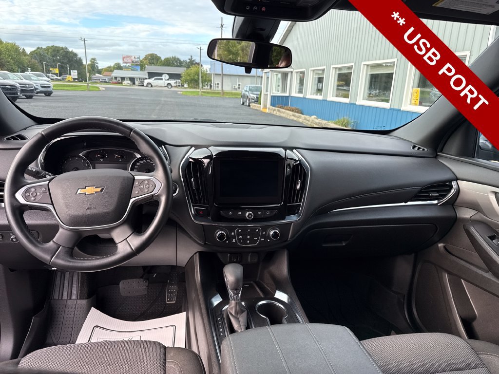 Used 2023 Chevrolet Traverse LT AWD/4WD image 15
