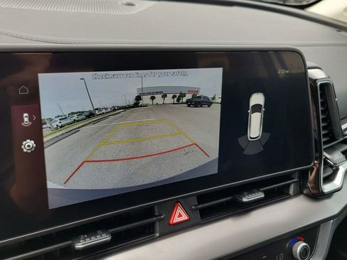 Used 2023 Kia Sportage EX image 30