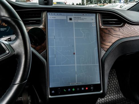 Used 2019 Tesla Model X 75D image 30